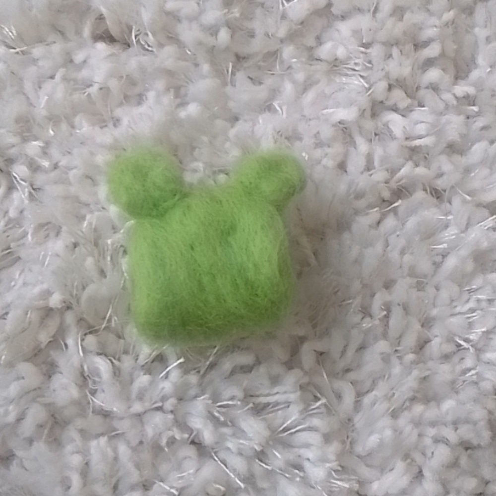 Felt frog - Picture 2 of 3